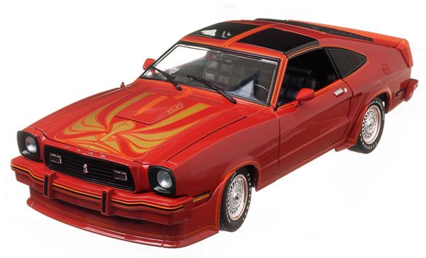 FORD MUSTANG 2 KING COBRA 1978 RED ORANGE GREENLIGHT COLLECTIBLES 12879 1//18